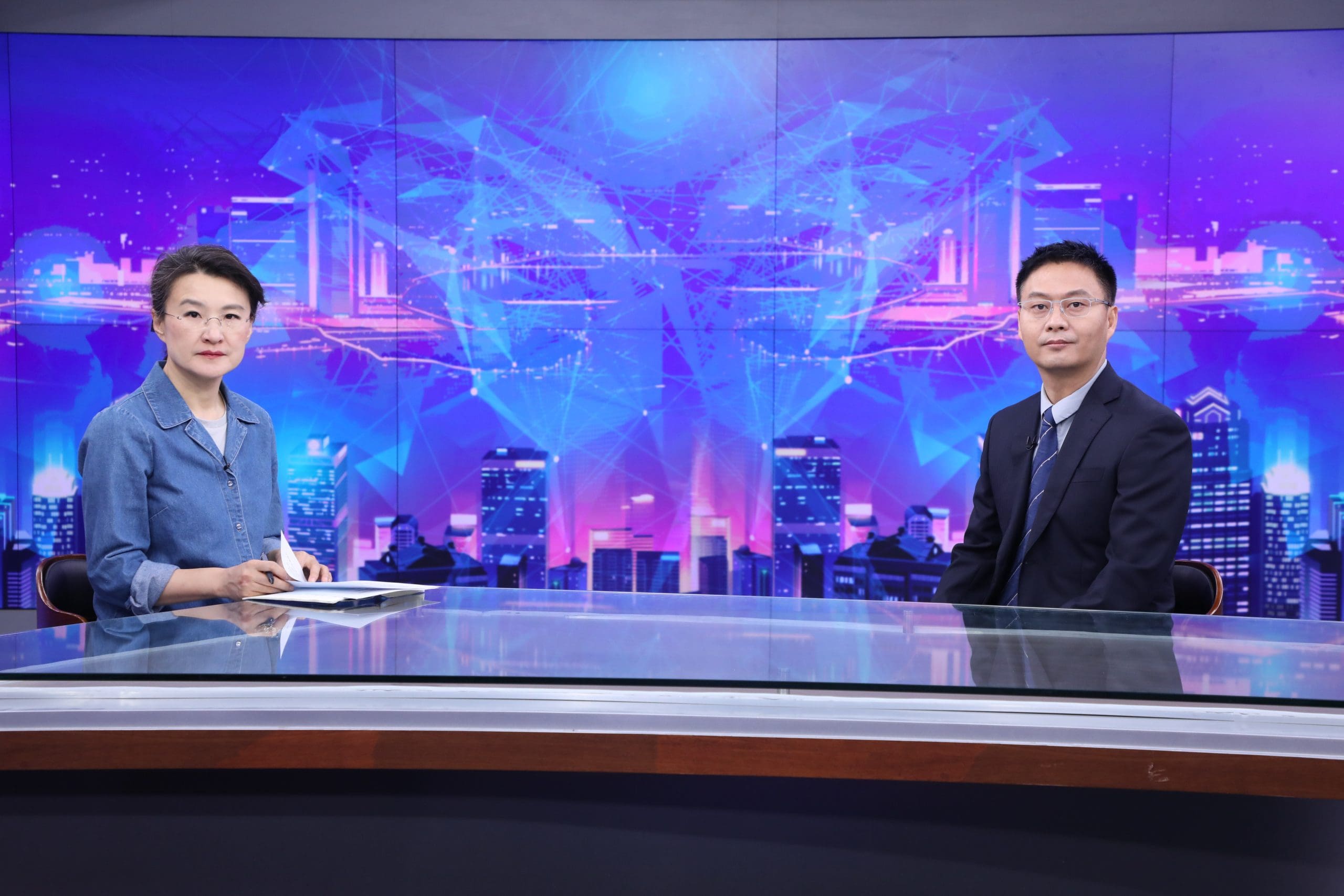 央视主持人董倩对话志嘉锐融天下闵刚，论道金融数字化时代的“破局者思维”